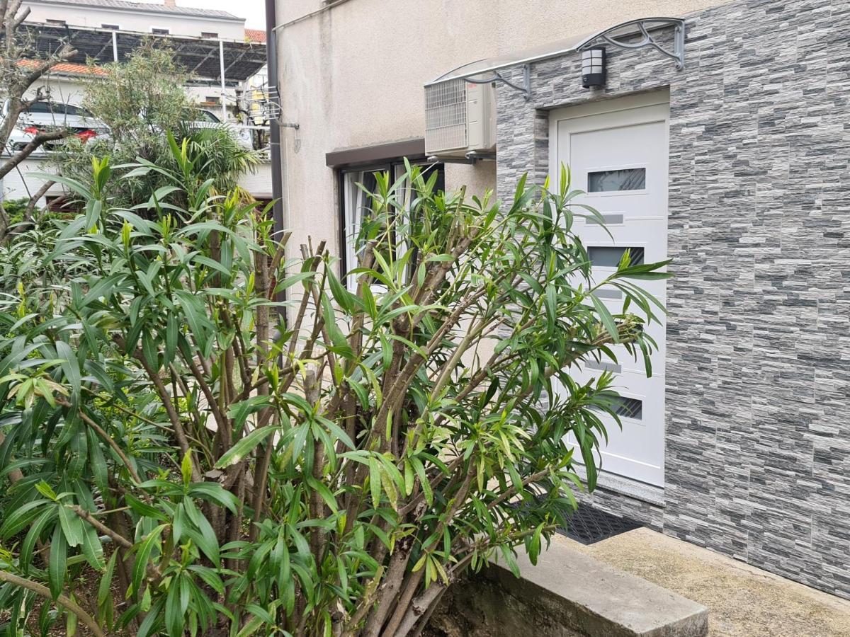 Apartman Nika Crikvenica Exterior foto