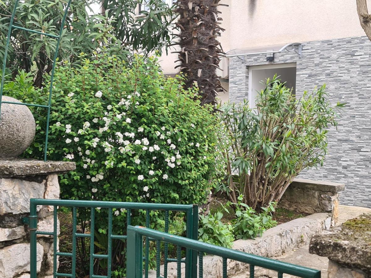 Apartman Nika Crikvenica Exterior foto