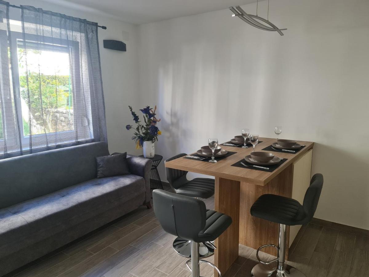 Apartman Nika Crikvenica Exterior foto